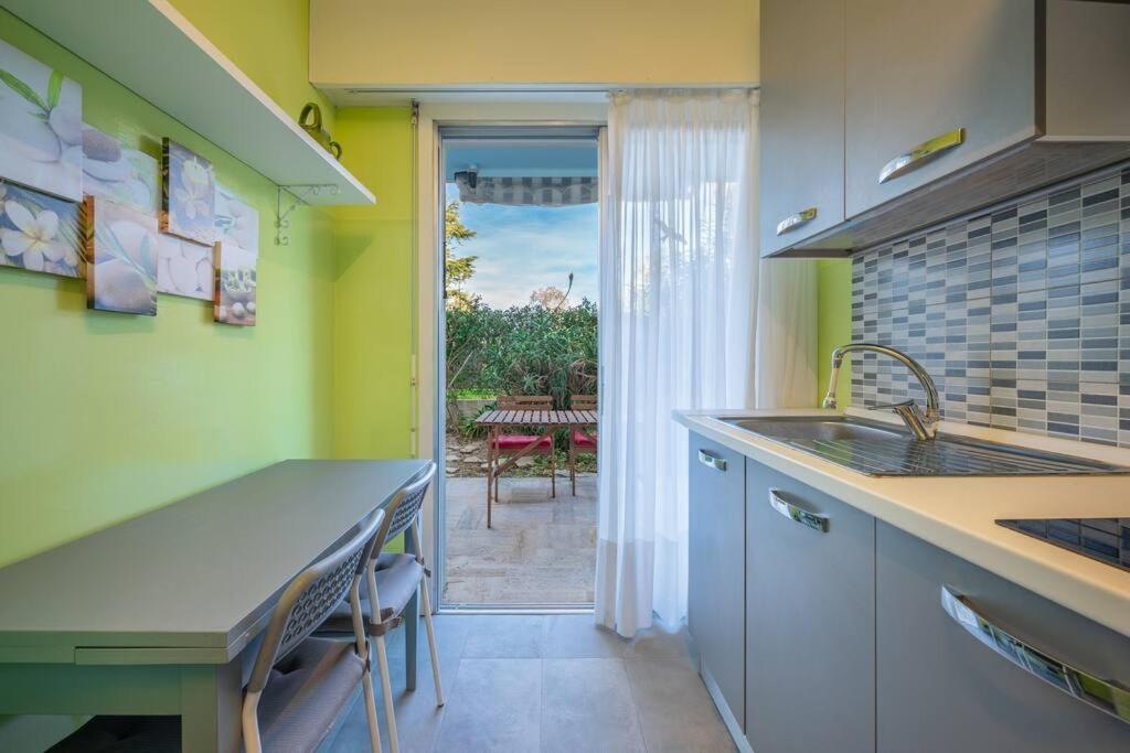 Appartement Familial 6P, Avec Piscine Et Tennis, Proche Mer Roccabruna Esterno foto